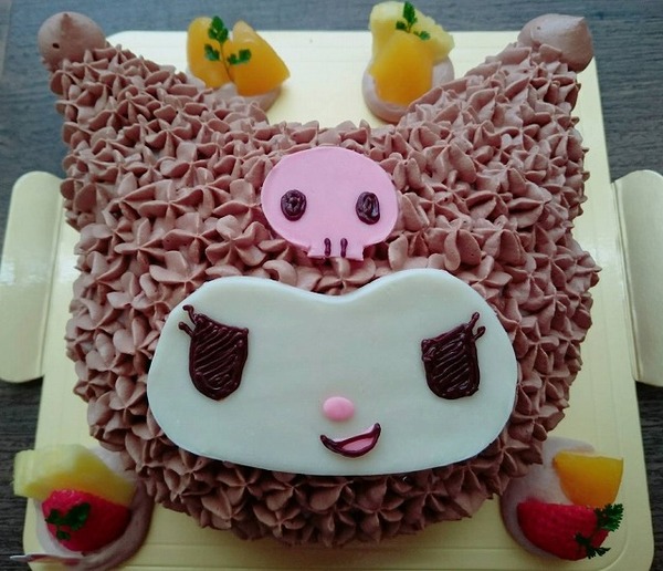 人気キャラクターケーキのサムネイル