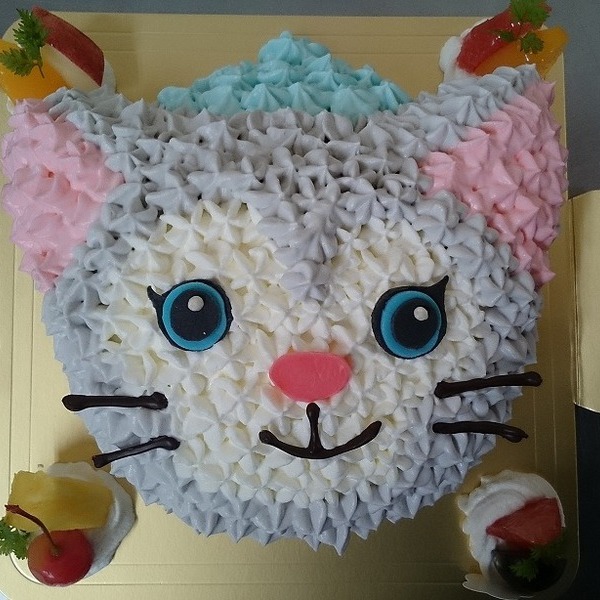 ネコちゃんのキャクターケーキ