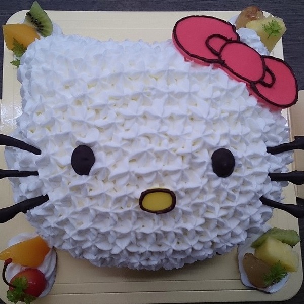 人気のネコキャラクターケーキ