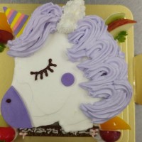 ユニコーンのキャラクターケーキのサムネイル
