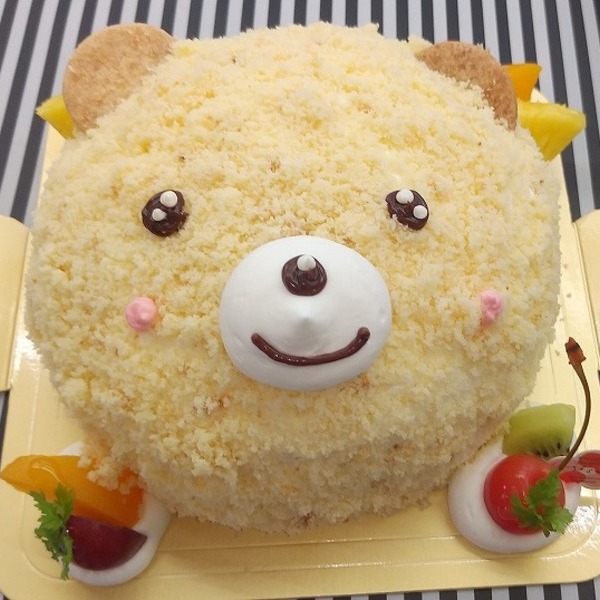 クマのキャラクターケーキ
