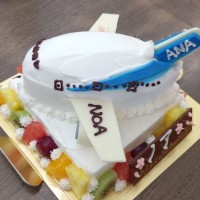 飛行機型お誕生日ケーキのサムネイル